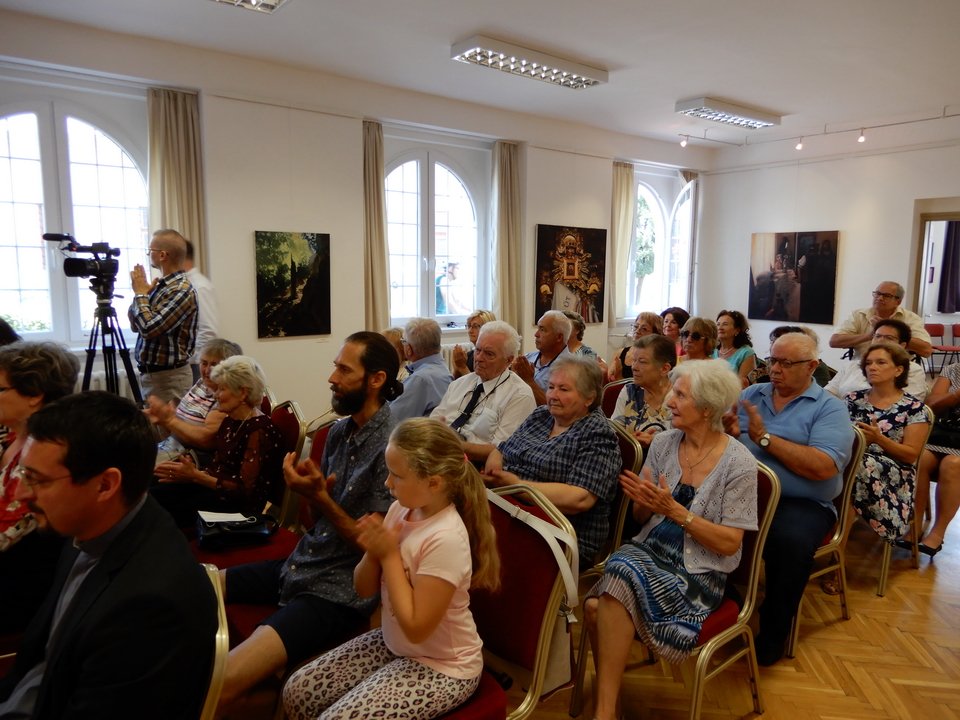 kenyérszentelés 09